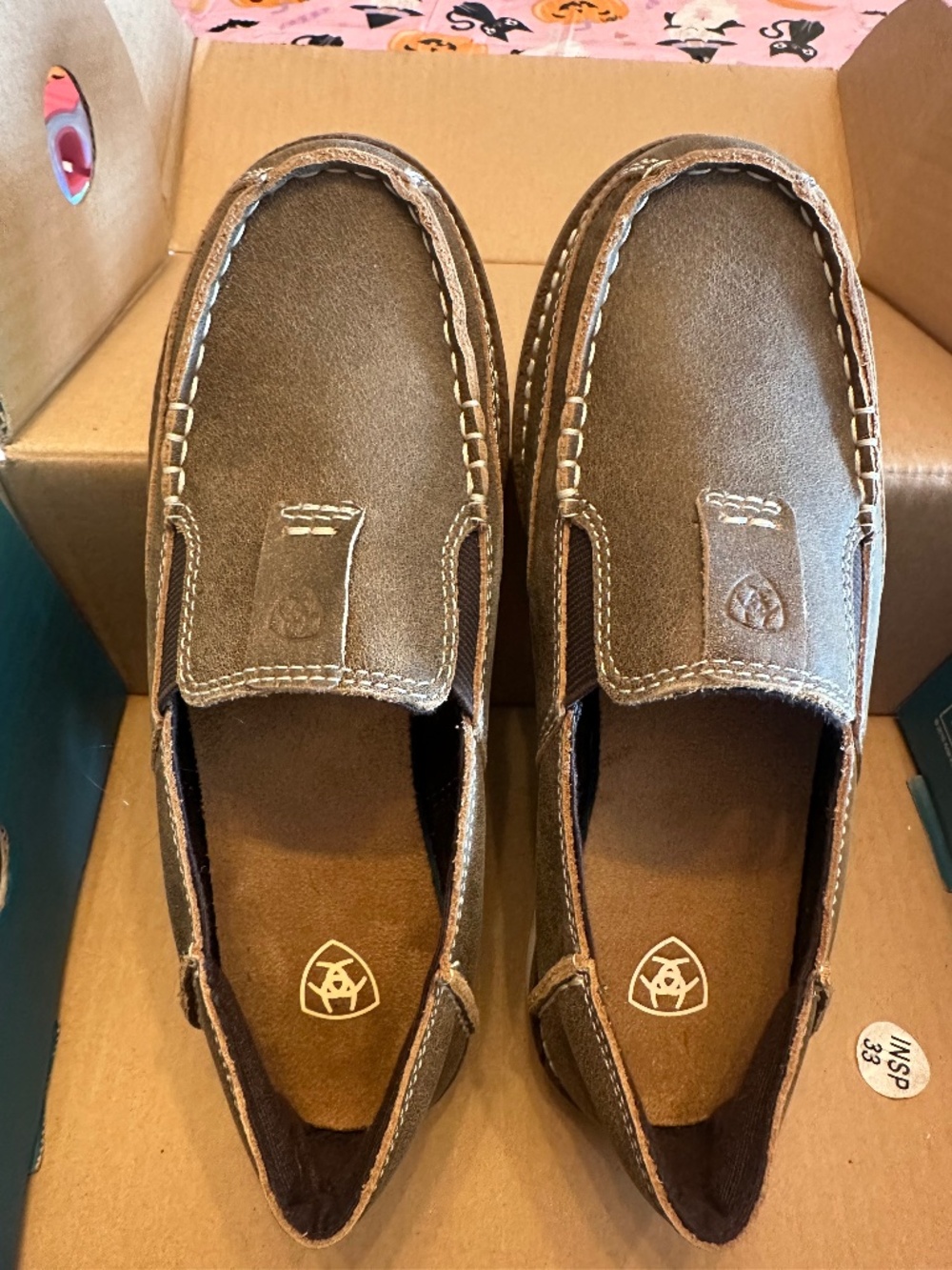 NWT Ariat Youth Boys Cruiser Slip-On Shoes Brown Leather Size 3